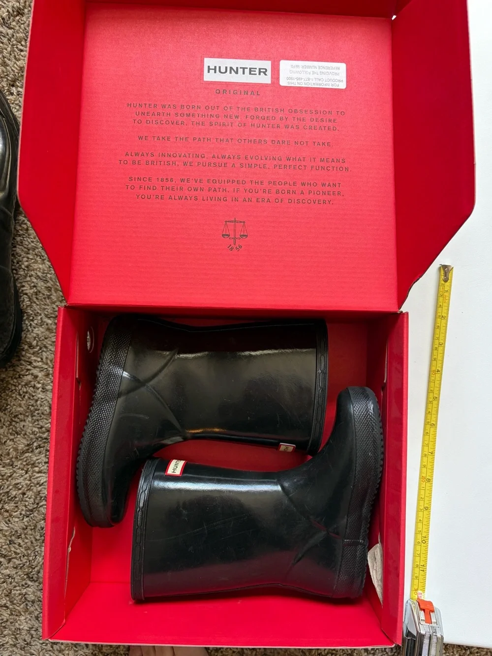 Little kids Unisex Hunter Boots in great shape and with box!